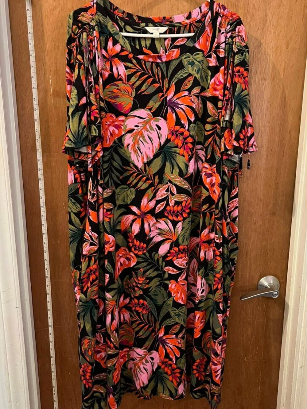 Size 3X(24/26W) - Terra & Sky - Black and Pink Floral Short Flutter Sleeve Midi